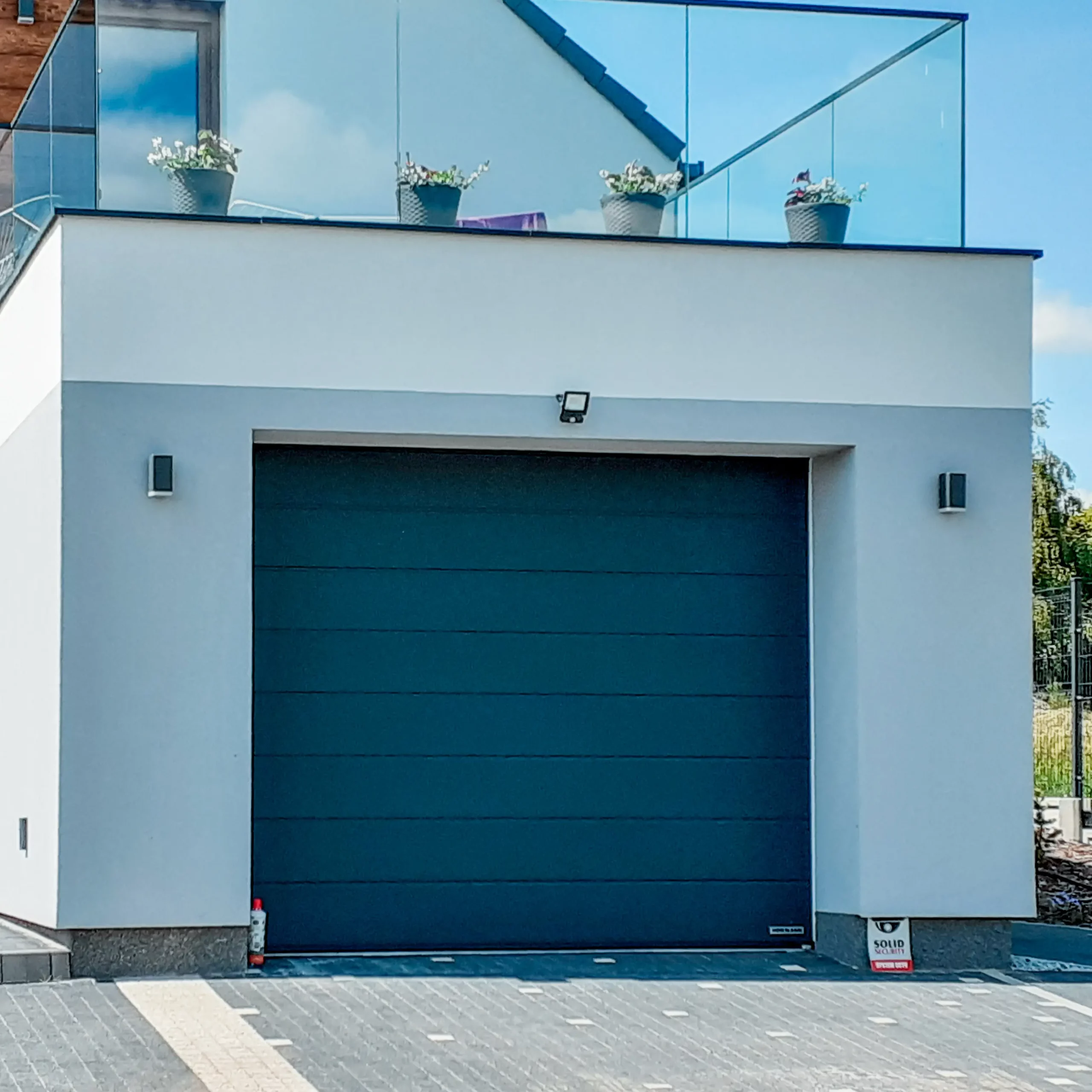 Brama garażowa segmentowa nalazek